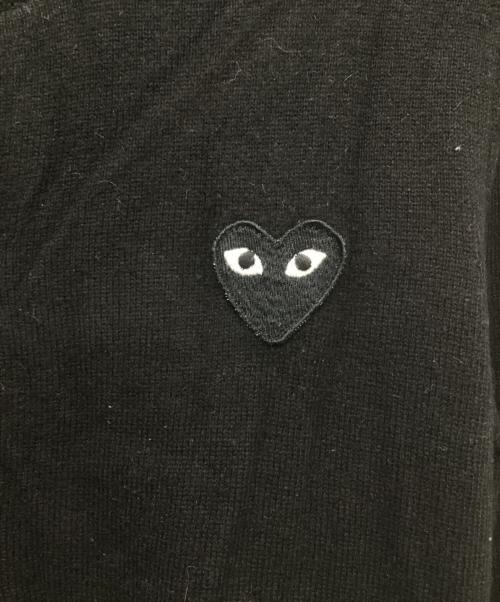 PLAY COMME des GARCONS（プレイコムデギャルソン）PLAY COMME des GARCONS (プレイコムデギャルソン) ハートワッペンニットカーディガン ブラック サイズ:Sの古着・服飾アイテム
