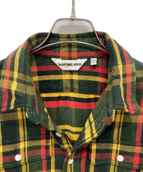 A BATHING APE（アベイシングエイプ）A BATHING APE (アベイシングエイプ) 伊勢丹チェック柄半袖シャツ イエロー×グリーン サイズ:Mの古着・服飾アイテム