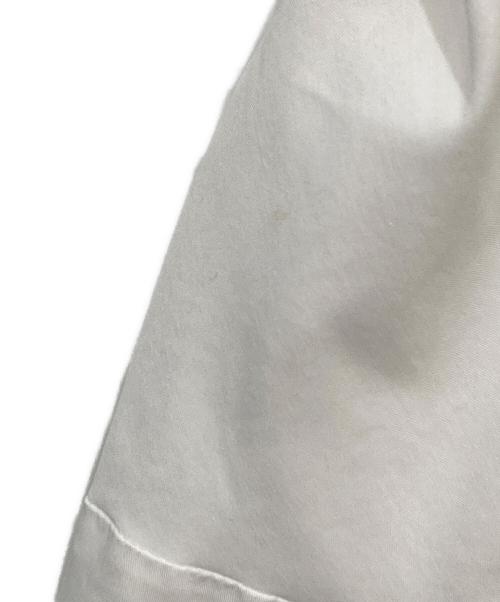 mizuiro-ind（ミズイロインド）mizuiro-ind (ミズイロインド) gather hooded CT ホワイト サイズ:Freeの古着・服飾アイテム