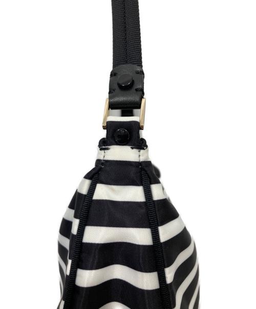 Kate Spade（ケイトスペード）Kate Spade (ケイトスペード) ボーダーナイロンバッグ ブラック×ホワイトの古着・服飾アイテム
