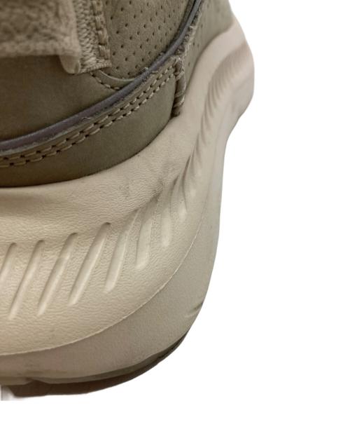 UGG（アグ）UGG (アグ) CA805 V2 NUBUCK・CA805 V2 ヌバック ベージュ サイズ:24の古着・服飾アイテム
