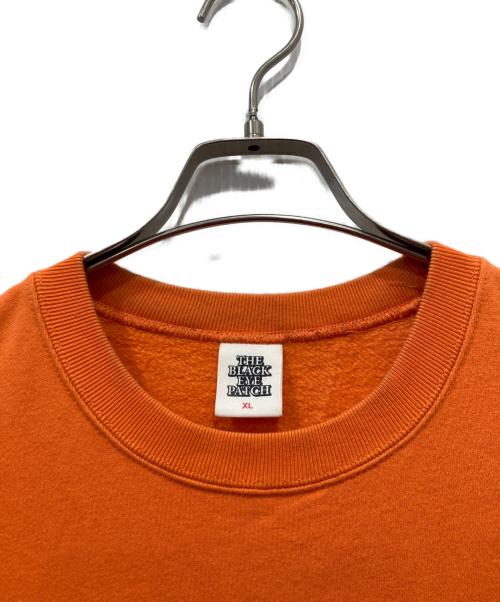 BlackEyePatch（ブラックアイパッチ）BlackEyePatch (ブラックアイパッチ) Big Business OG Label Crew Sweat オレンジ サイズ:XLの古着・服飾アイテム