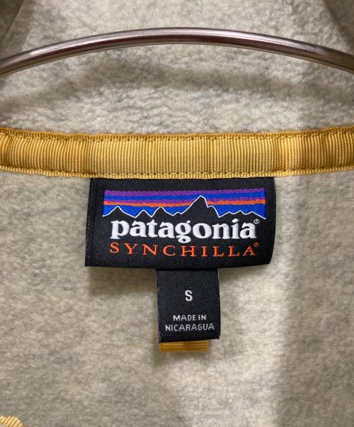 Patagonia（パタゴニア）Patagonia (パタゴニア) LIGHTWEGHT SYNCHILLA-T ベージュ×ブラウン サイズ:Sの古着・服飾アイテム
