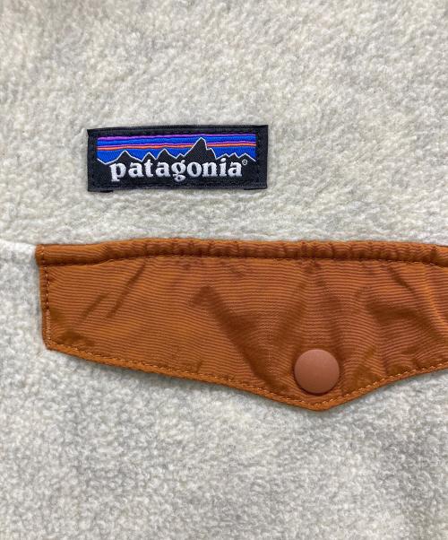 Patagonia（パタゴニア）Patagonia (パタゴニア) LIGHTWEGHT SYNCHILLA-T ベージュ×ブラウン サイズ:Sの古着・服飾アイテム