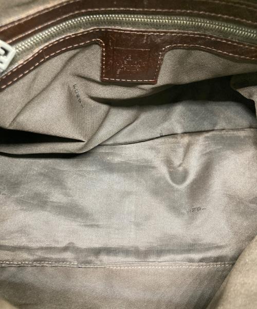 FENDI（フェンディ）FENDI (フェンディ) ズッカ柄マンマバケットショルダーバッグ ブラウンの古着・服飾アイテム