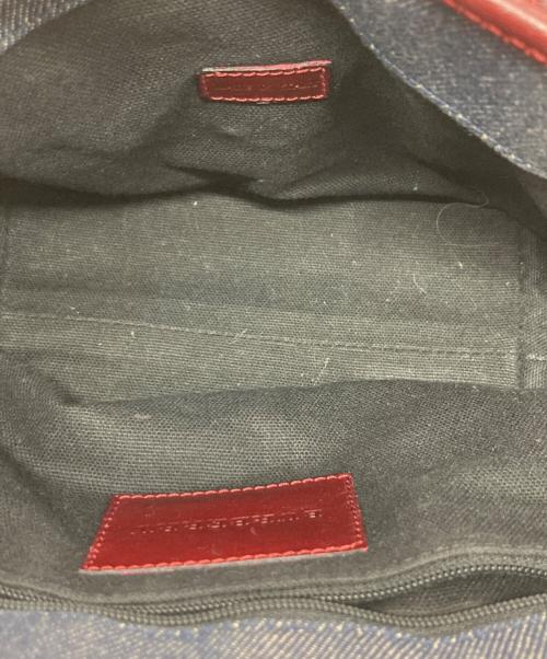 BURBERRY（バーバリー）BURBERRY (バーバリー) ハンドバッグ インディゴの古着・服飾アイテム