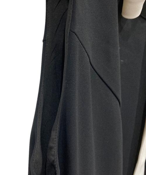 HER LIP TO（ハーリップトゥ）HER LIP TO (ハーリップトゥ) Imperia Asymmetric Dress ブラック×ホワイト サイズ:Mの古着・服飾アイテム