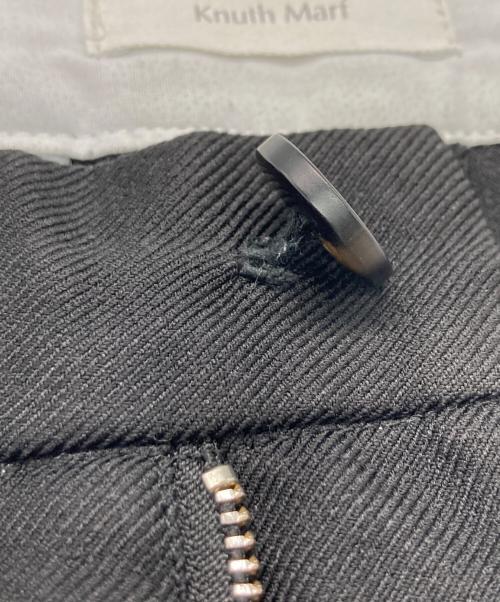 Knuth Marf（クヌースマーフ）knuth marf (クヌースマーフ) フロントスリットパンツ ブラック サイズ:XSの古着・服飾アイテム
