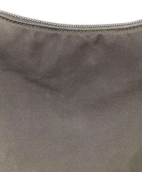 PRADA（プラダ）PRADA (プラダ) ナイロンワンショルダーバッグ ブラックの古着・服飾アイテム