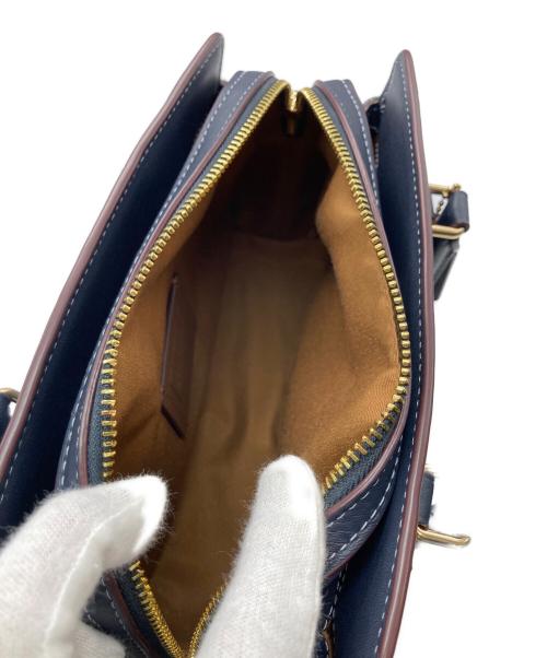 COACH（コーチ）COACH (コーチ) 2WAYキャリーオール・シグネチャー ネイビーの古着・服飾アイテム