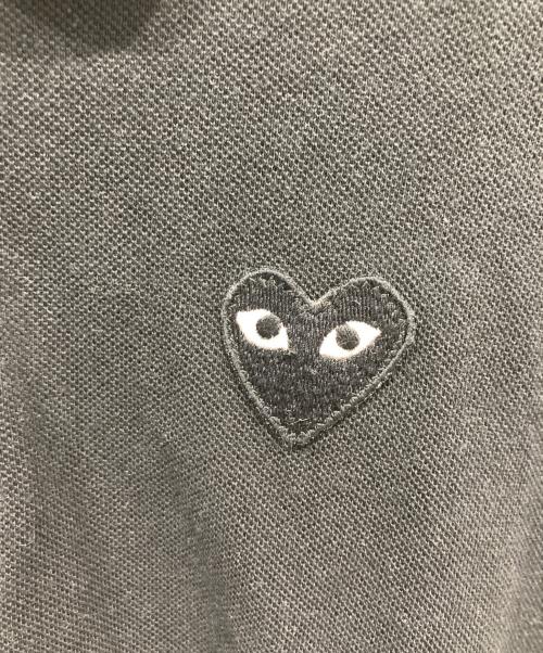 PLAY COMME des GARCONS（プレイコムデギャルソン）PLAY COMME des GARCONS (プレイコムデギャルソン) ポロシャツ ブラック サイズ:Lの古着・服飾アイテム
