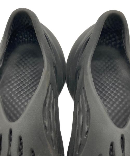 YEEZY（イージー）YEEZY (イージー) Foam Runner/フォームランナー ブラック サイズ:26.5の古着・服飾アイテム