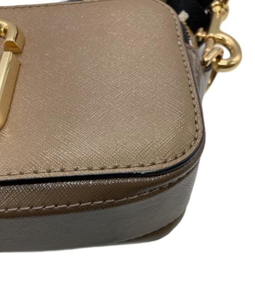 MARC JACOBS（マークジェイコブス）MARC JACOBS (マークジェイコブス) ショルダーバッグ ブラウンの古着・服飾アイテム