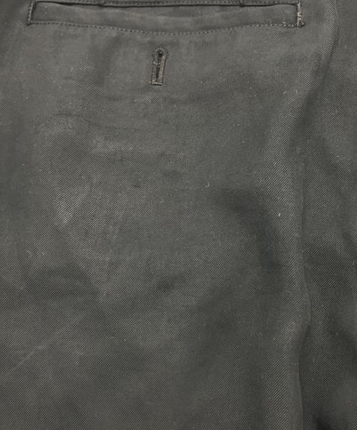 ISSEY MIYAKE（イッセイミヤケ）ISSEY MIYAKE (イッセイミヤケ) タックパンツ ブラック サイズ:3の古着・服飾アイテム