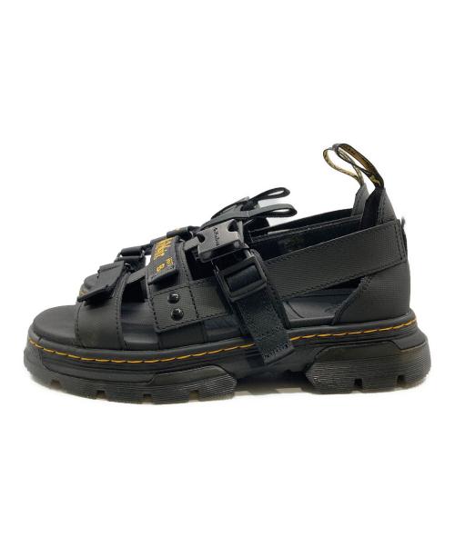 Dr.Martens（ドクターマーチン）Dr.Martens (ドクターマーチン) PEARSON マルチストラップ サンダル ブラック サイズ:42の古着・服飾アイテム