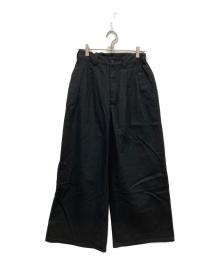 FEELS（フィールズ）の古着「WIDE TUCKED TROUSERS BLACK」｜ブラック