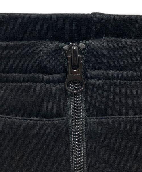 MM6 Maison Margiela（エムエムシックスメゾンマルジェラ）MM6 Maison Margiela (エムエムシックスメゾンマルジェラ) 裾ロゴタイトスカート ブラック サイズ:XSの古着・服飾アイテム