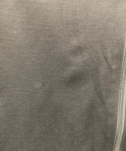MM6 Maison Margiela（エムエムシックスメゾンマルジェラ）MM6 Maison Margiela (エムエムシックスメゾンマルジェラ) 裾ロゴタイトスカート ブラック サイズ:XSの古着・服飾アイテム