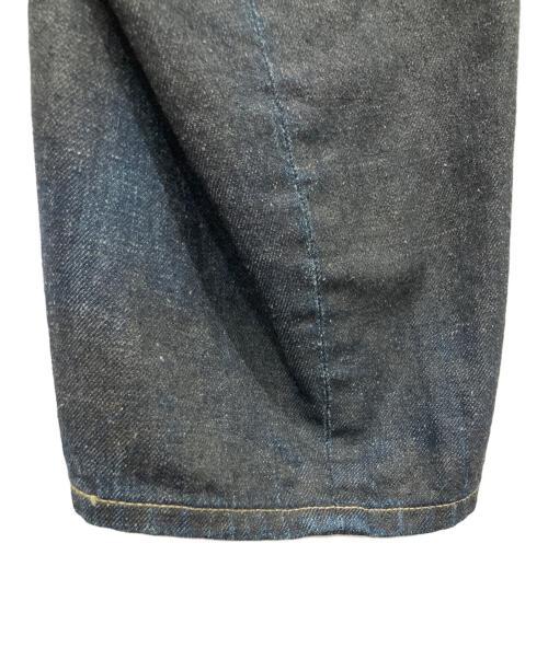 LEVI'S ENGINEERED（リーバイスエンジニアード）LEVI'S ENGINEERED (リーバイスエンジニアード) コーティング立体裁断デニムパンツ インディゴ サイズ:34の古着・服飾アイテム