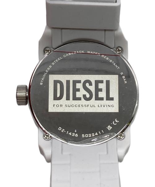 DIESEL（ディーゼル）DIESEL (ディーゼル) リストウォッチ ホワイトの古着・服飾アイテム