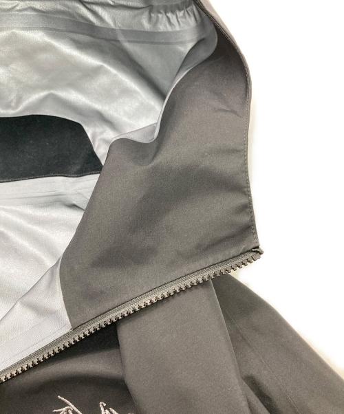ARC'TERYX（アークテリクス）ARC'TERYX (アークテリクス) BETA JACKET / ベータジャケット ブラック サイズ:Lの古着・服飾アイテム