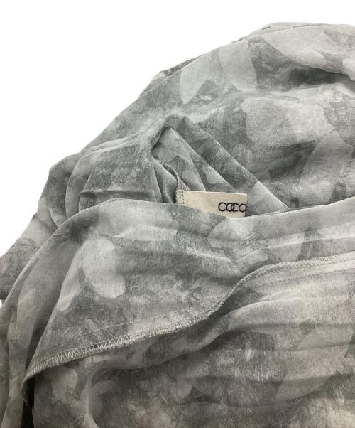 COCODEAL（ココディール）COCODEAL (ココディール) 線画フラワーフリルプリーツワンピース グレー サイズ:1の古着・服飾アイテム