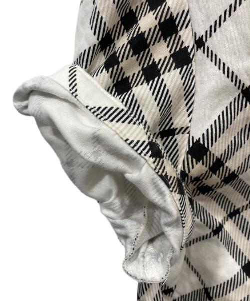 BURBERRY BLUE LABEL（バーバリー ブルー レーベル）BURBERRY BLUE LABEL (バーバリー ブルー レーベル) ノバチェックカットソー ホワイト×ブラック サイズ:38の古着・服飾アイテム