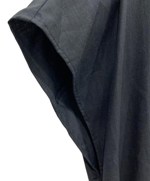BLUE LABEL CRESTBRIDGE（ブルーレーベルクレストブリッジ）BLUE LABEL CRESTBRIDGE (ブルーレーベルクレストブリッジ) ベルト付きノースリーブワンピース ネイビー サイズ:36の古着・服飾アイテム
