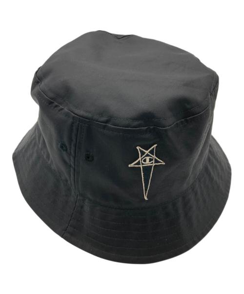 RICK OWENS（リックオウエンス）RICK OWENS (リックオウエンス) Champion (チャンピオン) NYLON GILLIGAN BUCKET HAT ブラックの古着・服飾アイテム