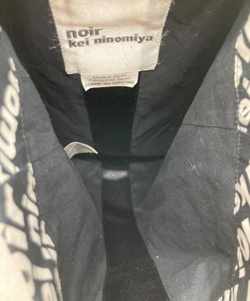 noir kei ninomiya（ノワール ケイ ニノミヤ）noir kei ninomiya (ノワール ケイ ニノミヤ) ロゴプリント柄ワンショルダーバッグ ブラックの古着・服飾アイテム