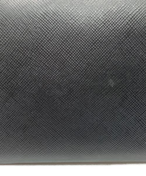 PRADA（プラダ）PRADA (プラダ) ラウンドファスナー財布 ブラックの古着・服飾アイテム