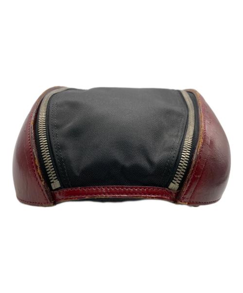 ISSEY MIYAKE ACCESSORY（イッセイミヤケアクセサリー）ISSEY MIYAKE ACCESSORY (イッセイミヤケアクセサリー) ワンショルダーバッグ ブラック×レッドの古着・服飾アイテム