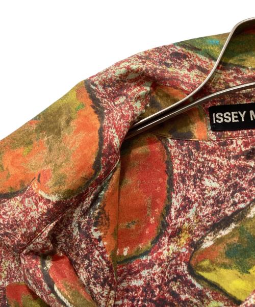 ISSEY MIYAKE（イッセイミヤケ）ISSEY MIYAKE (イッセイミヤケ) ハート柄レーヨンシャツ レッド サイズ:Sの古着・服飾アイテム