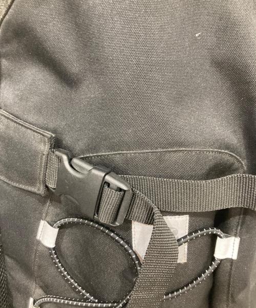 Carhartt WIP（カーハート ワーク イン プログレス）Carhartt WIP (カーハート ワーク イン プログレス) REFLECTIVE KICKFLIP BACKPACK ブラックの古着・服飾アイテム
