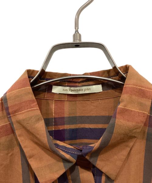 ne quittez pas（ヌキテパ）ne quittez pas (ヌキテパ) POPLIN CHECK EMB SHIRTS DRESS ブラウン サイズ:-の古着・服飾アイテム