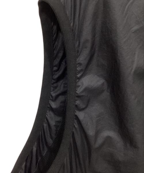 DAIWA PIER39（ダイワ ピア39）DAIWA PIER39 (ダイワ ピア39) TECH REVERSIBLE WIND SHIELD VEST ブラック サイズ:Mの古着・服飾アイテム