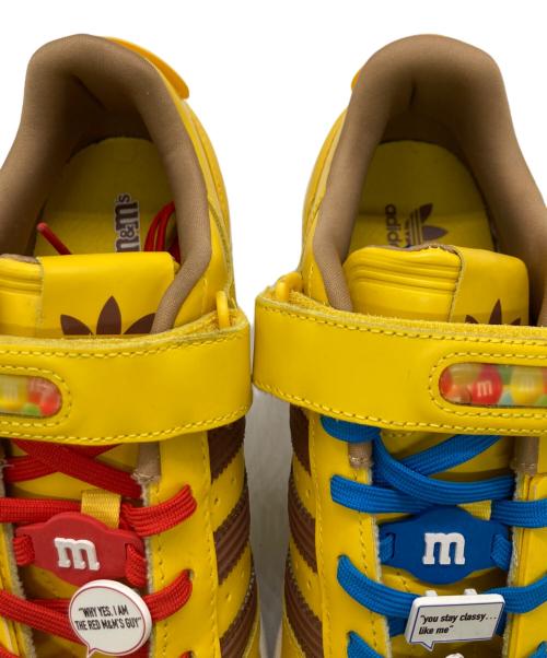 adidas（アディダス）adidas (アディダス) m&m's (エムアンドエムズ) Forum Low/フォーラム ロー イエロー×ブラウン サイズ:27.5の古着・服飾アイテム