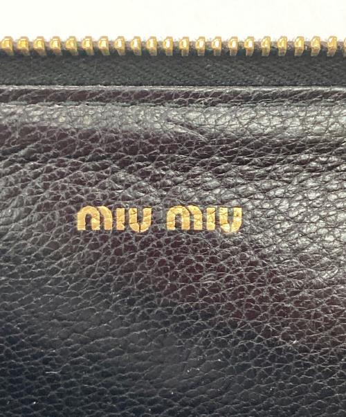 MIU MIU（ミュウミュウ）MIU MIU (ミュウミュウ) コインケース ブラックの古着・服飾アイテム
