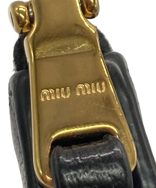 MIU MIU（ミュウミュウ）MIU MIU (ミュウミュウ) コインケース ブラックの古着・服飾アイテム
