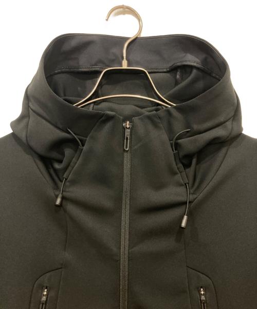 DESCENTE ALLTERRAIN（デザイント オルテライン）DESCENTE ALLTERRAIN (デザイント オルテライン) ソフトシェルジャケット / フーデッドジャケット ブラック サイズ:Lの古着・服飾アイテム