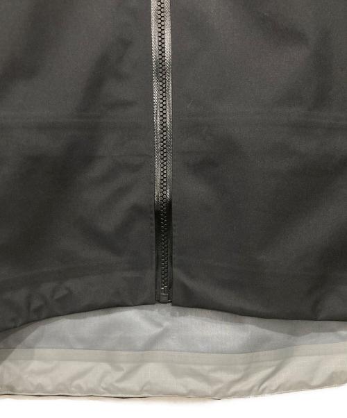 ARC'TERYX（アークテリクス）ARC'TERYX (アークテリクス) BETA JACKET / ベータ ジャケット ブラック サイズ:Mの古着・服飾アイテム