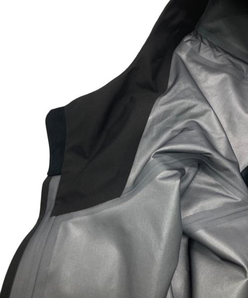 ARC'TERYX（アークテリクス）ARC'TERYX (アークテリクス) BETA JACKET / ベータ ジャケット ブラック サイズ:Mの古着・服飾アイテム