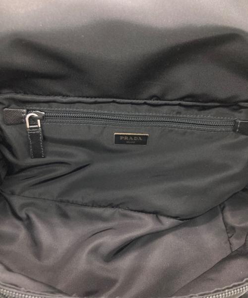 PRADA（プラダ）PRADA (プラダ) ナイロンショルダーバッグ ブラックの古着・服飾アイテム