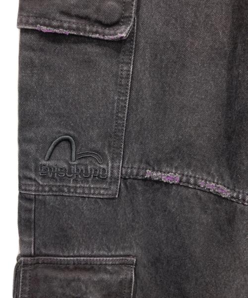 EVISU（エヴィス）EVISU (エヴィス) ツートーンダメージ加工オーバーサイズカーゴパンツ ブラック サイズ:Mの古着・服飾アイテム