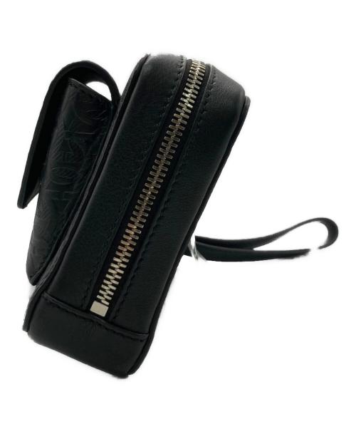 Salvatore Ferragamo（サルヴァトーレ フェラガモ）Salvatore Ferragamo (サルヴァトーレ フェラガモ) トラベル エンボス トラベルポーチ ブラックの古着・服飾アイテム