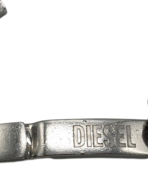 DIESEL（ディーゼル）DIESEL (ディーゼル) ロゴプレートブレスレット シルバーの古着・服飾アイテム