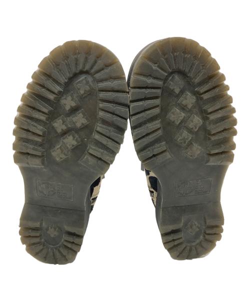 Dr.Martens（ドクターマーチン）Dr.Martens (ドクターマーチン) Jadon 8-Eye Boot COW ホワイト×ブラック サイズ:UK7の古着・服飾アイテム