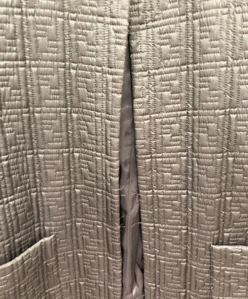 FENDI（フェンディ）FENDI (フェンディ) ズッカ柄キルティングコート カーキ サイズ:38の古着・服飾アイテム