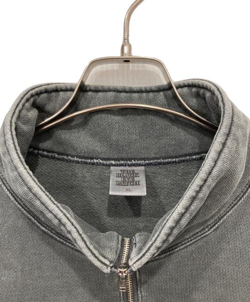 THE BLACK EYE PATCH（ブラックアイパッチ）THE BLACK EYE PATCH (ブラックアイパッチ) Supercar Half Zip Sweat グレー サイズ:XLの古着・服飾アイテム