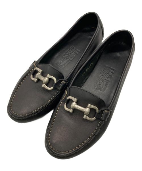 Salvatore Ferragamo（サルヴァトーレ フェラガモ）Salvatore Ferragamo (サルヴァトーレ フェラガモ) ローファー ブラック サイズ:5　1/2の古着・服飾アイテム